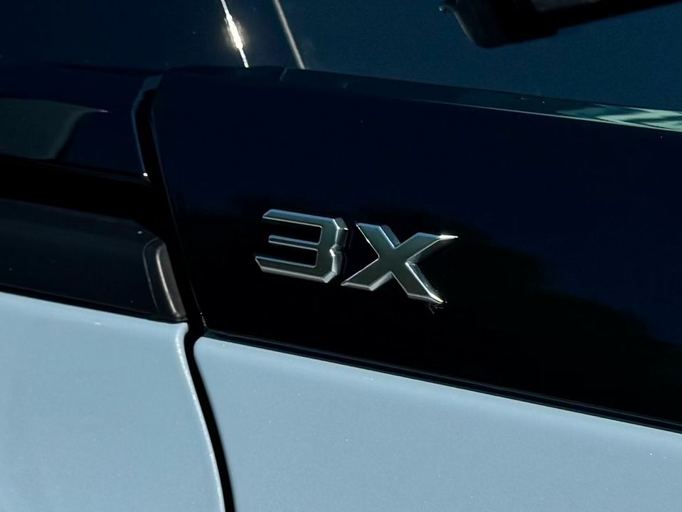 2025 GMC HUMMER EV