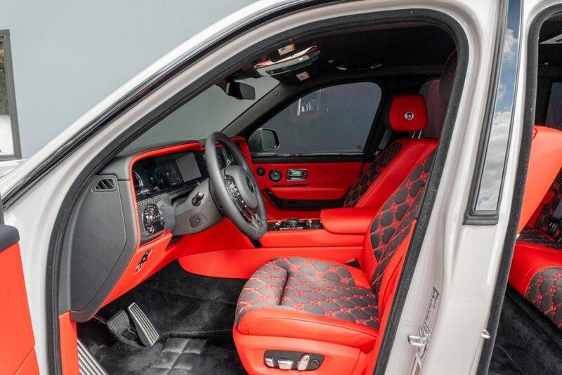 2025 Rolls-Royce Black Badge Cullinan