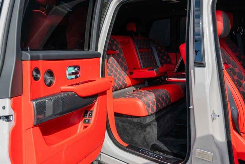 2025 Rolls-Royce Black Badge Cullinan