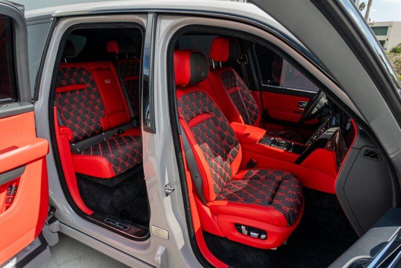 2025 Rolls-Royce Black Badge Cullinan