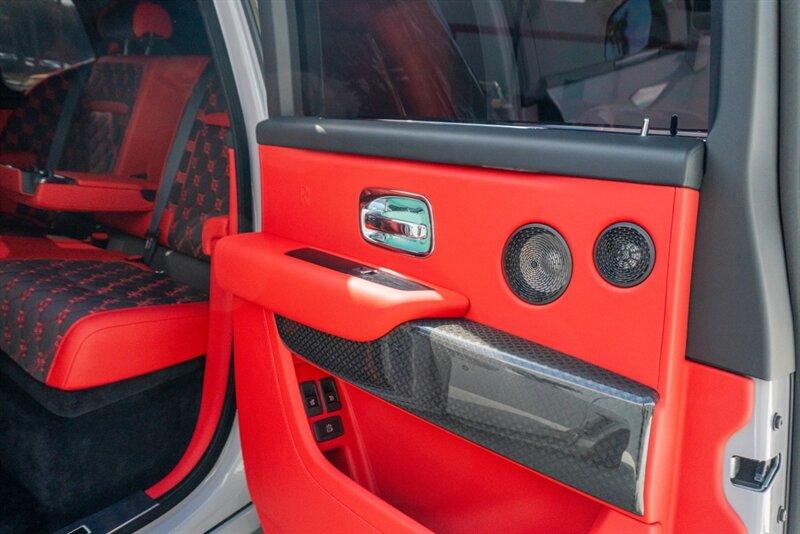 2025 Rolls-Royce Black Badge Cullinan