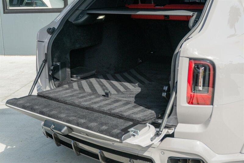 2025 Rolls-Royce Black Badge Cullinan