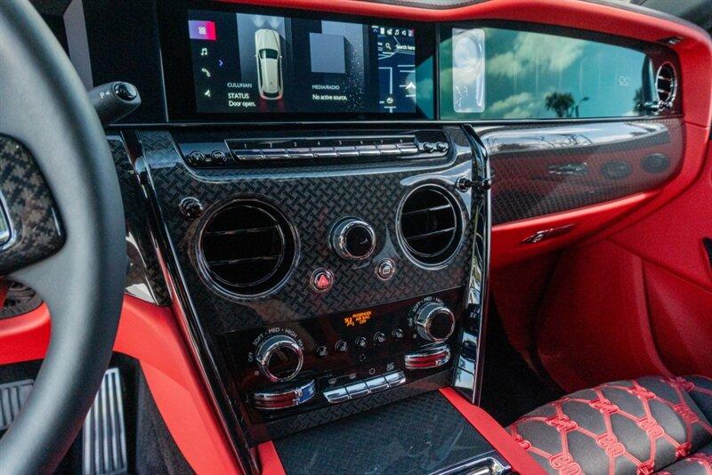 2025 Rolls-Royce Black Badge Cullinan