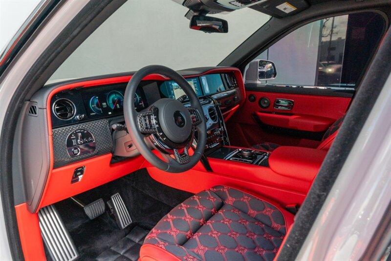 2025 Rolls-Royce Black Badge Cullinan