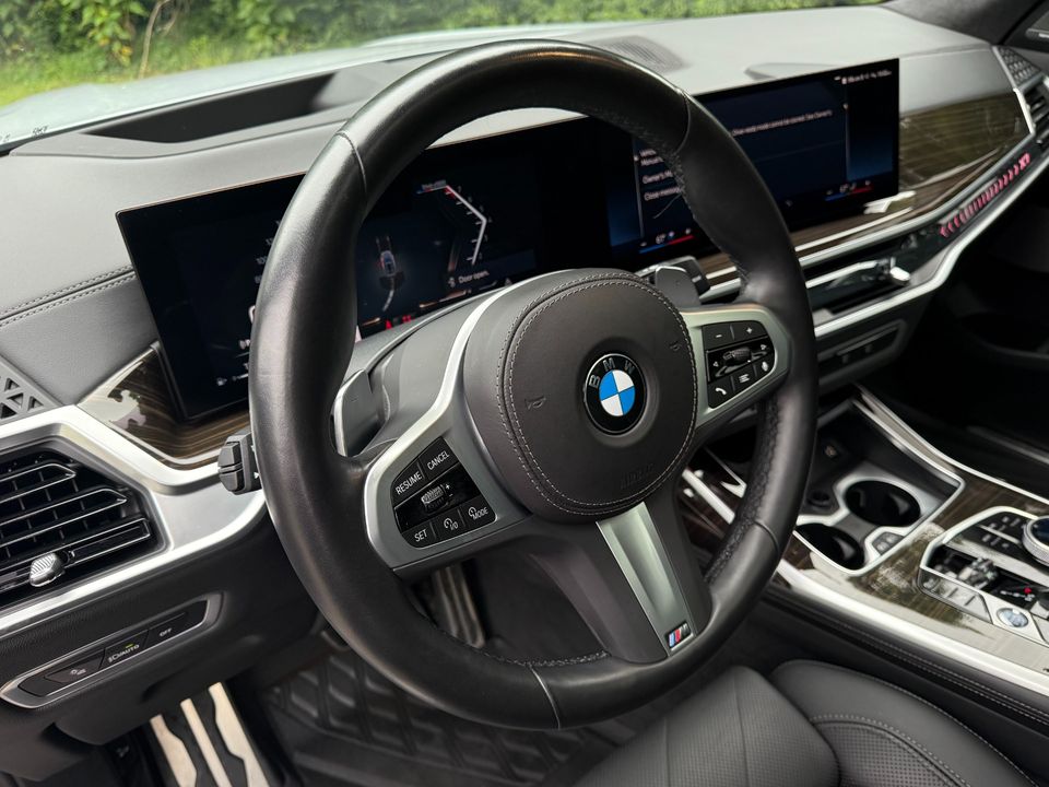 2024 BMW X7