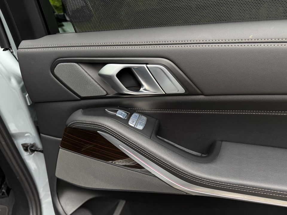 2024 BMW X7