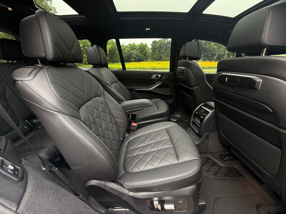 2024 BMW X7