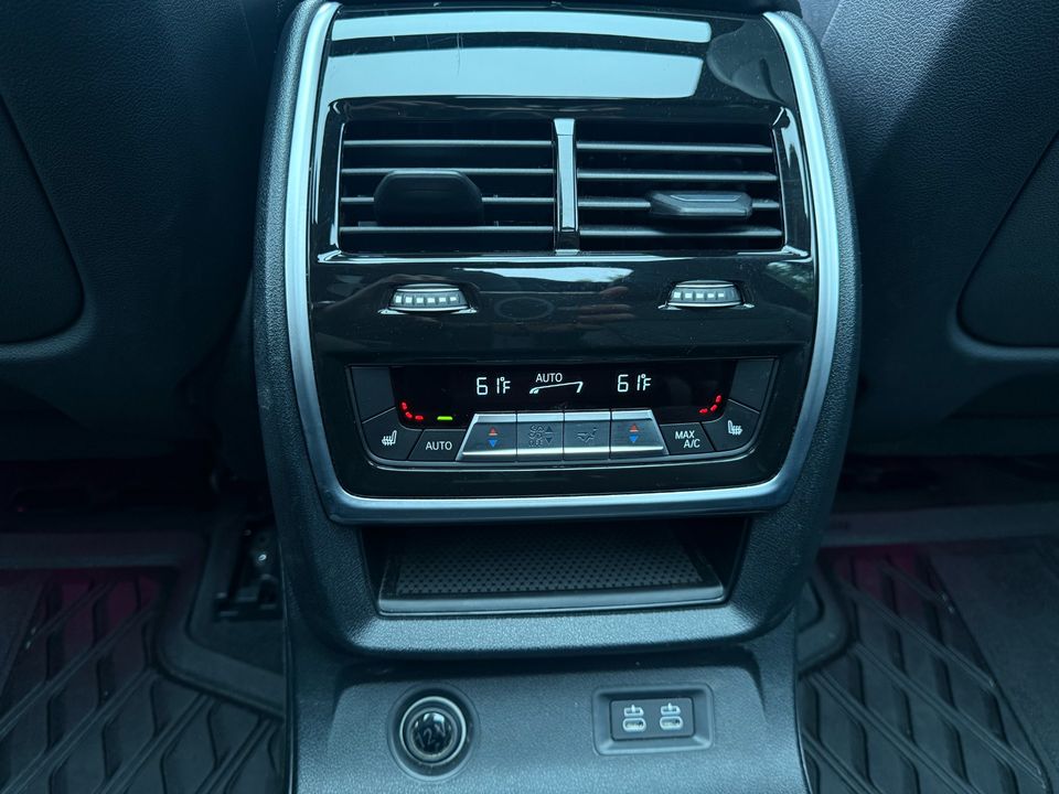 2024 BMW X7