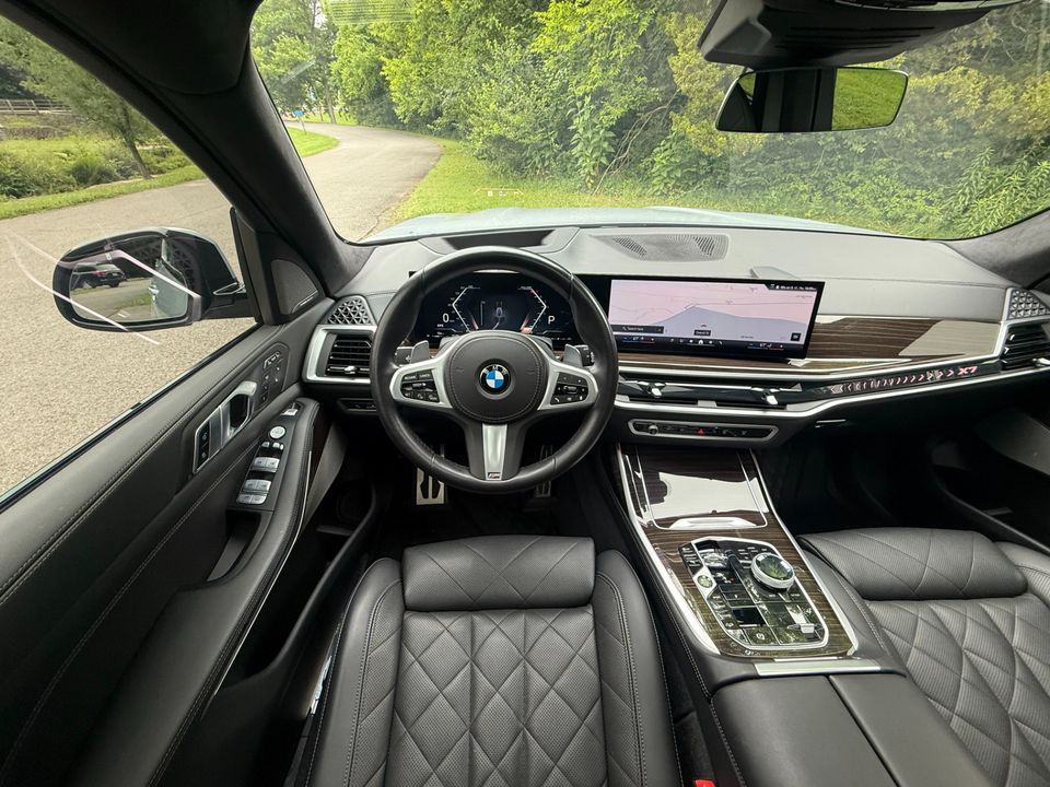 2024 BMW X7