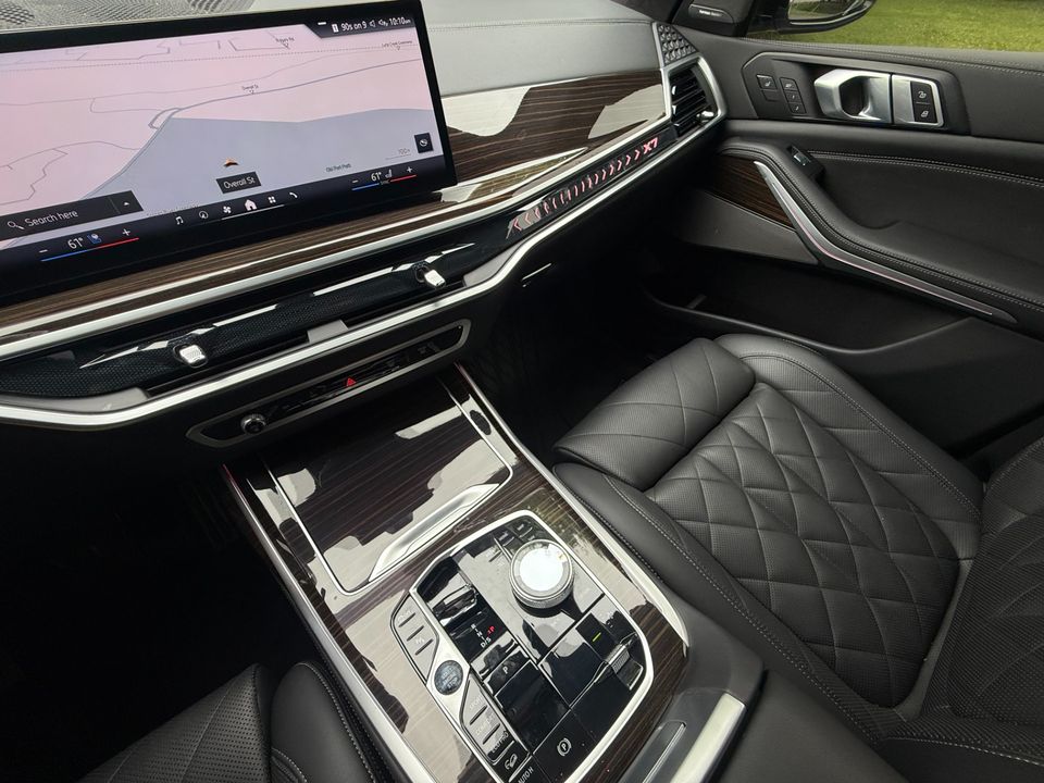 2024 BMW X7