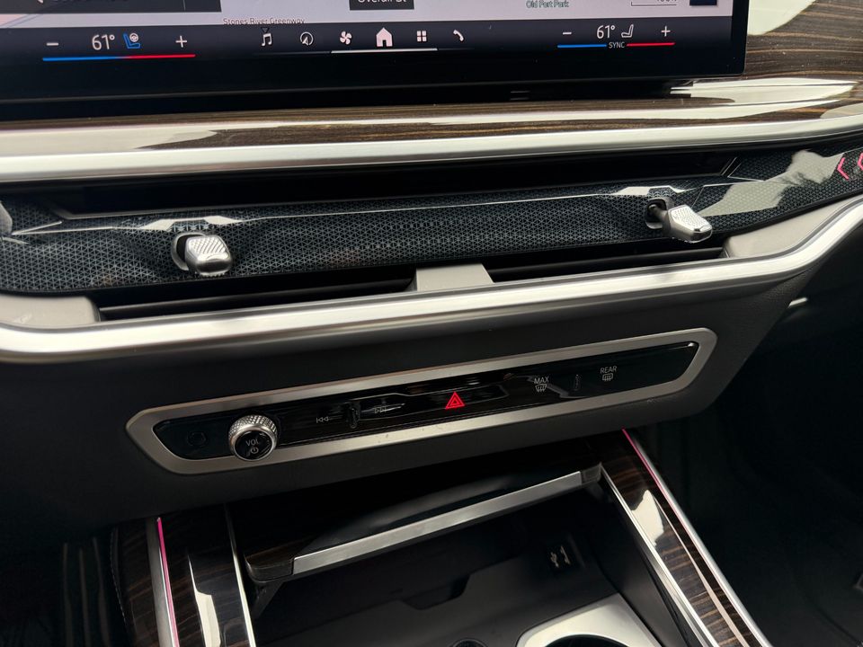 2024 BMW X7
