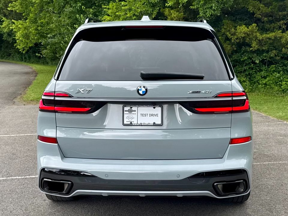 2024 BMW X7