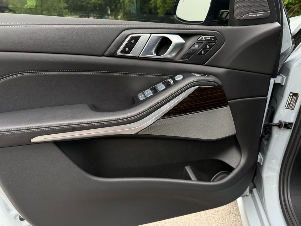 2024 BMW X7