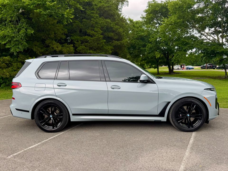 2024 BMW X7