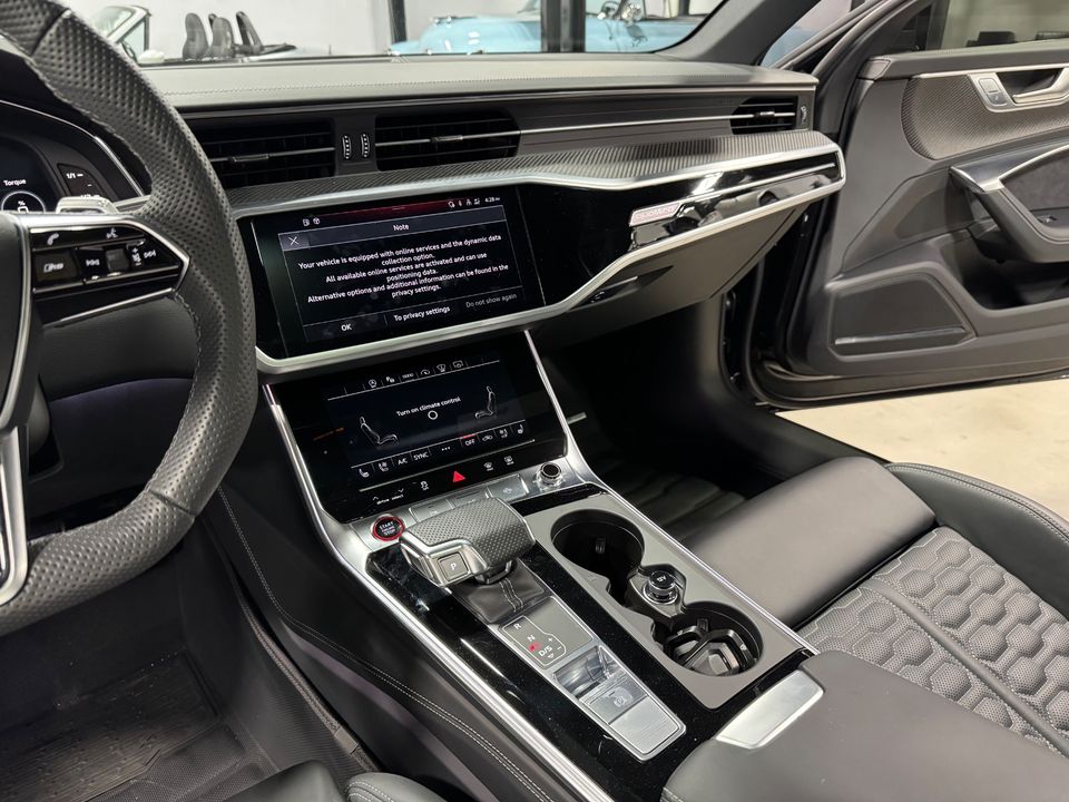 2024 AUDI RS 6 AVANT