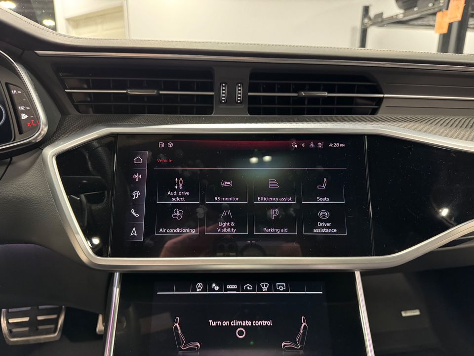 2024 AUDI RS 6 AVANT