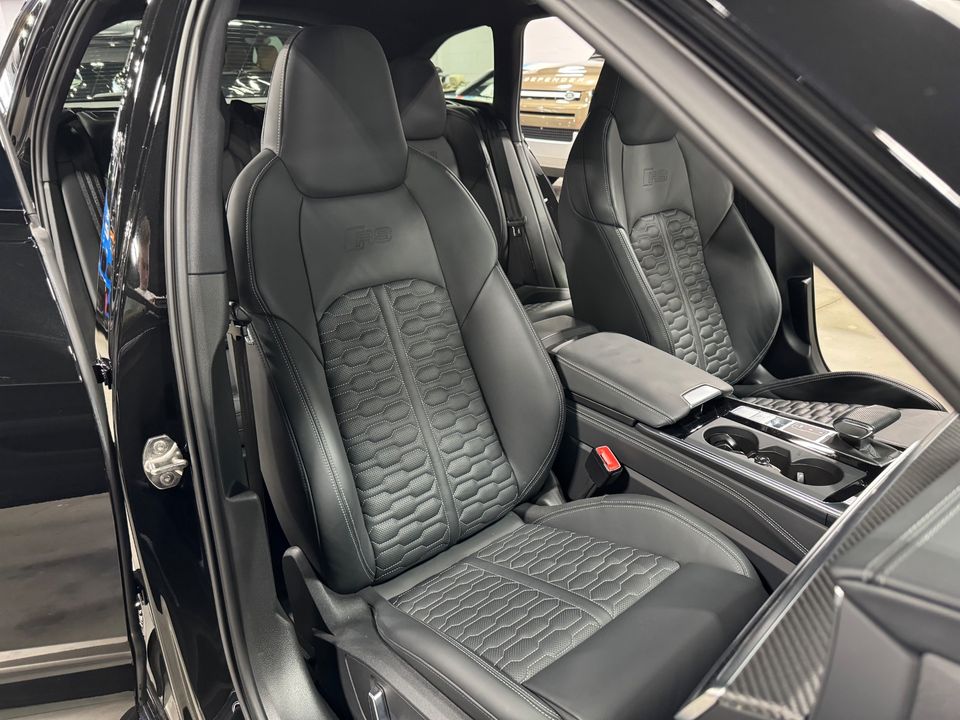 2024 AUDI RS 6 AVANT