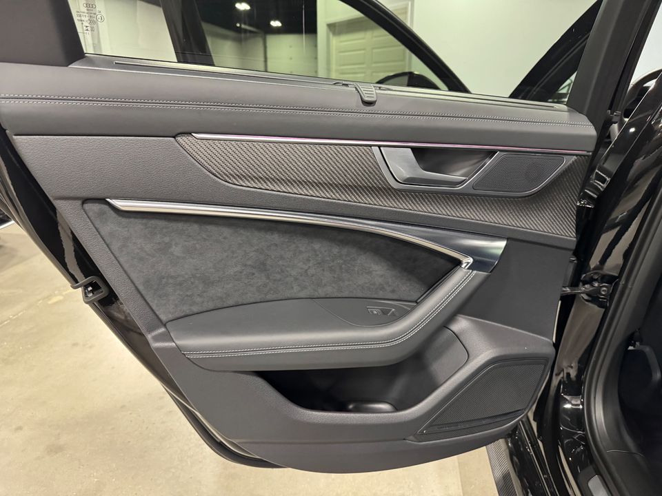 2024 AUDI RS 6 AVANT