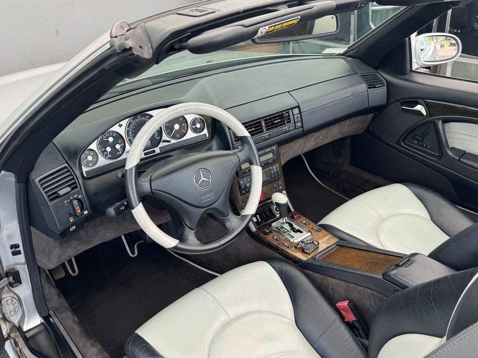 2002 Mercedes-Benz SL-Class