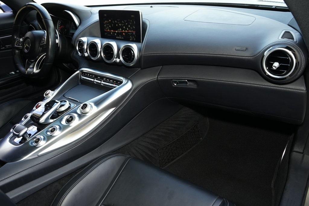 2017 Mercedes-Benz AMG   GT