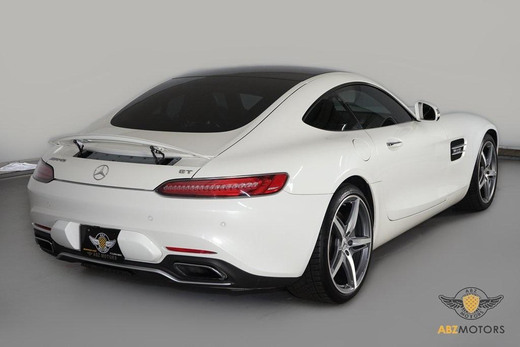 2017 Mercedes-Benz AMG   GT