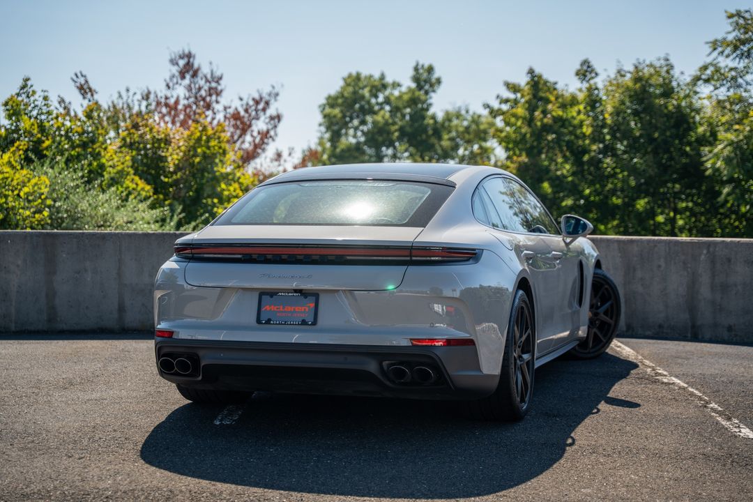 2025 Porsche Panamera