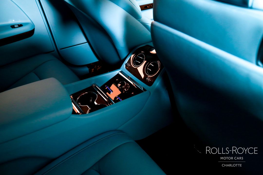 2025 Rolls-Royce Black Badge Spectre
