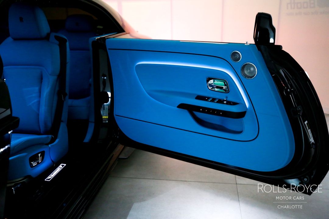 2025 Rolls-Royce Black Badge Spectre