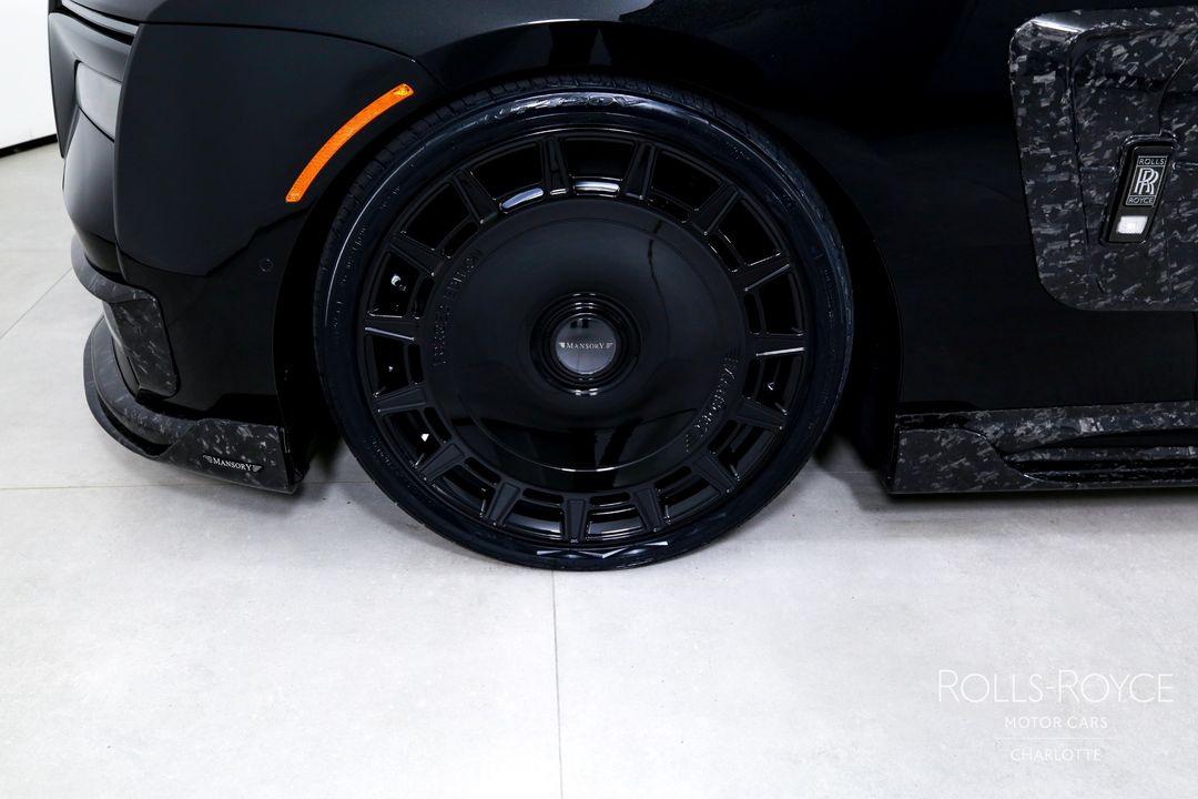 2025 Rolls-Royce Black Badge Spectre