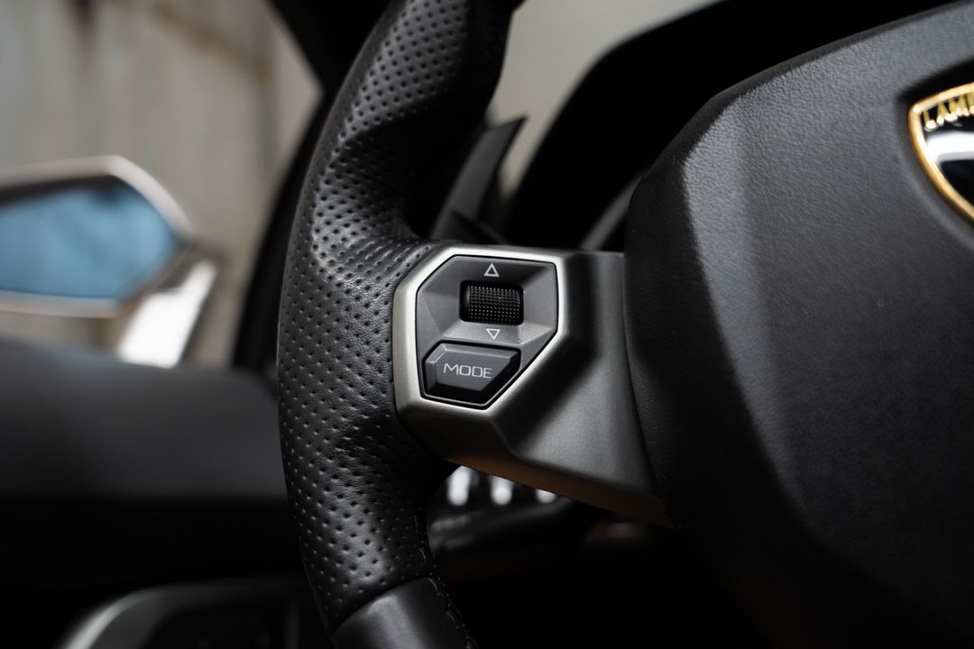 2014 Lamborghini Aventador