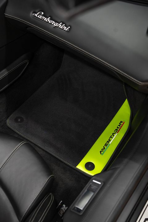 2014 Lamborghini Aventador