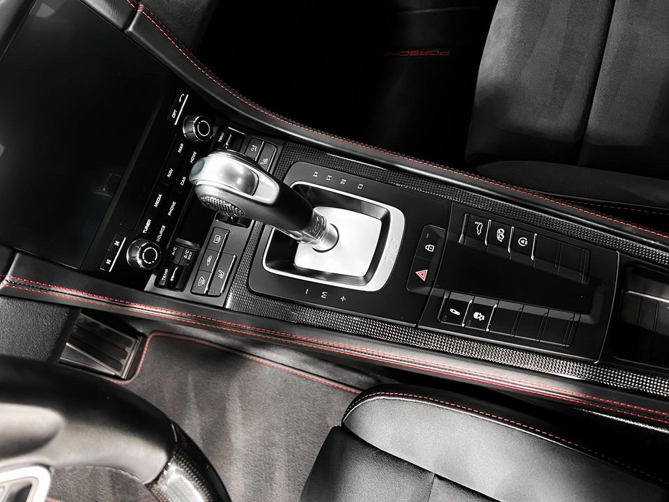 2024 Porsche 718 Cayman