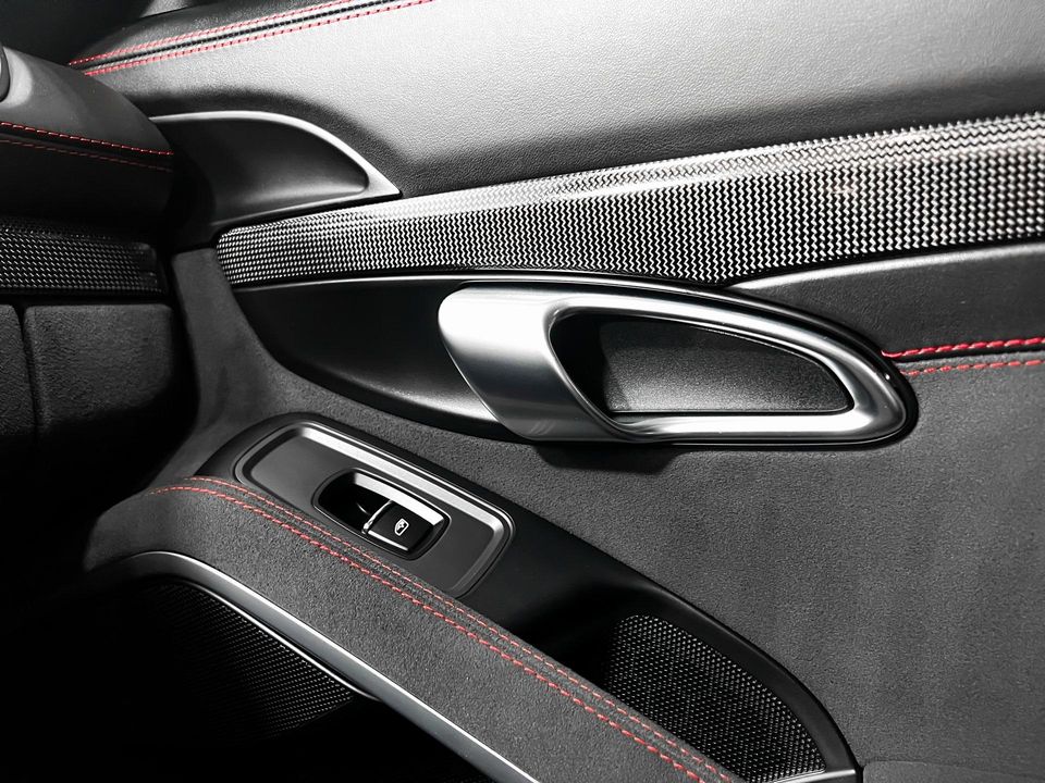 2024 Porsche 718 Cayman