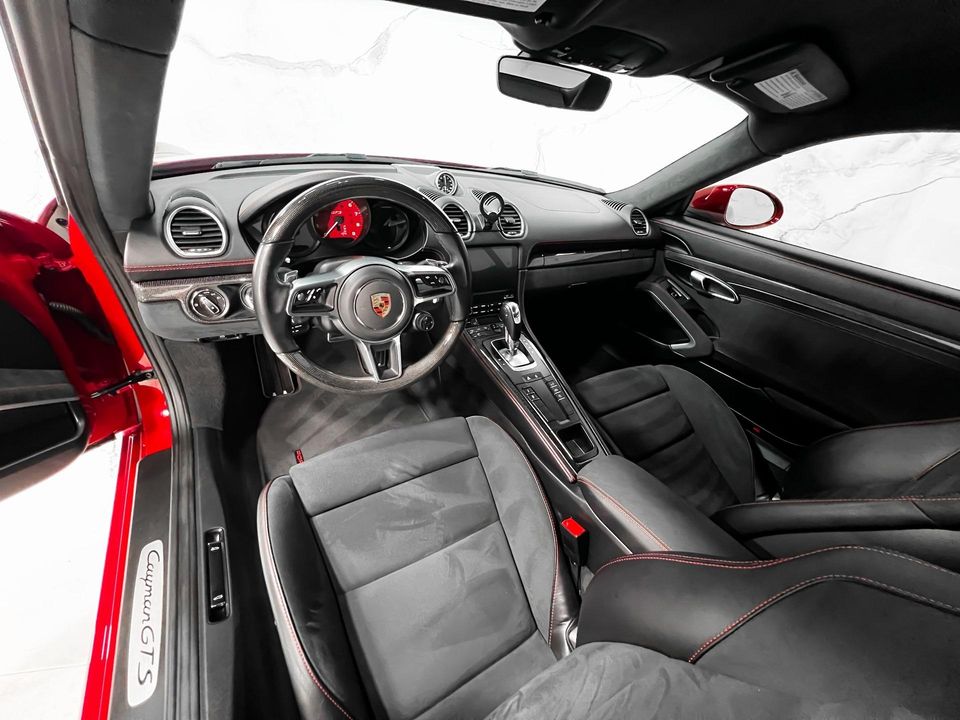 2024 Porsche 718 Cayman