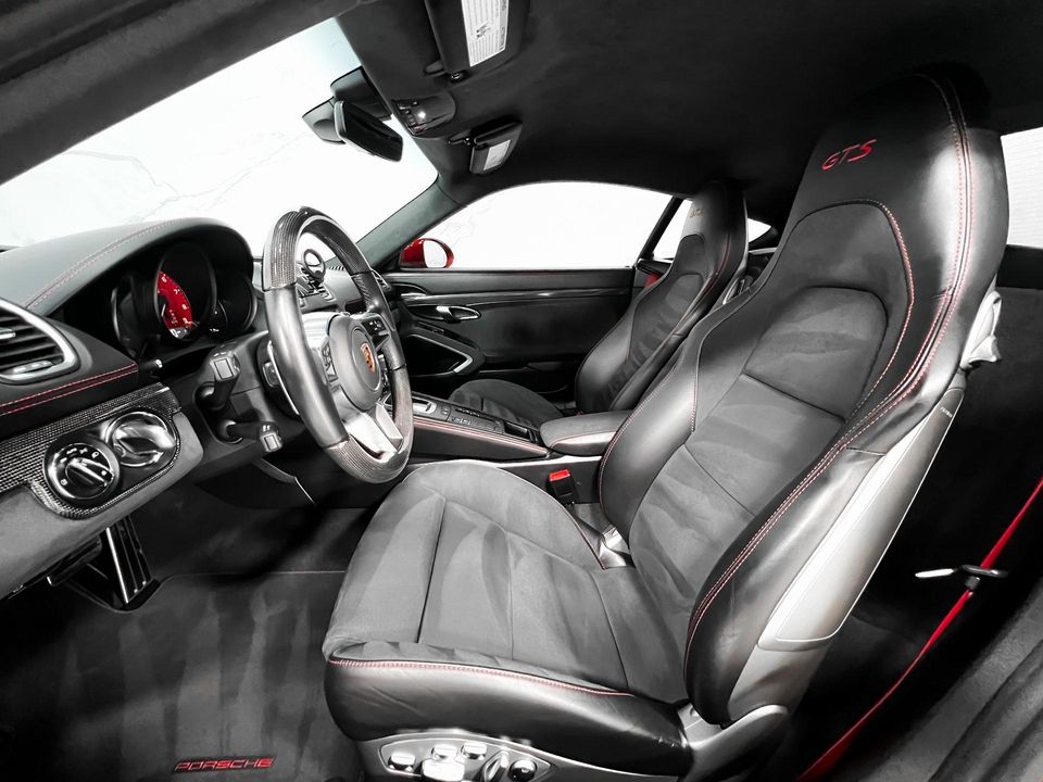 2024 Porsche 718 Cayman