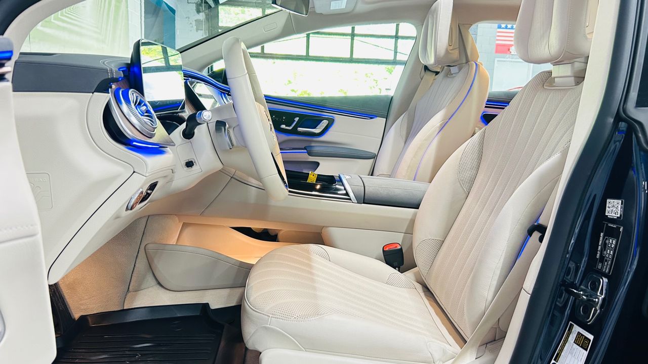 2023 Mercedes-Benz EQS