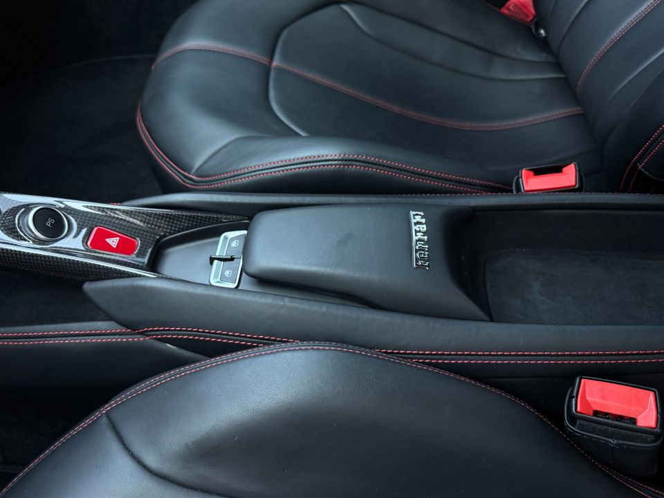2020 Ferrari F8