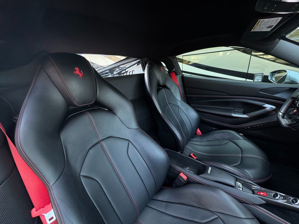 2020 Ferrari F8