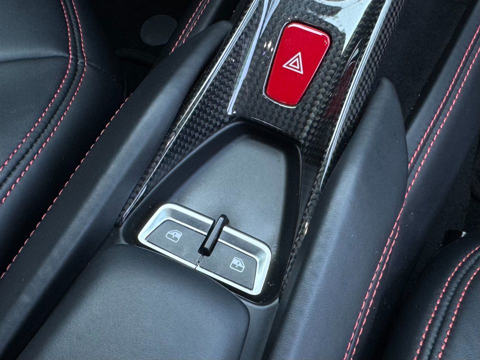 2020 Ferrari F8