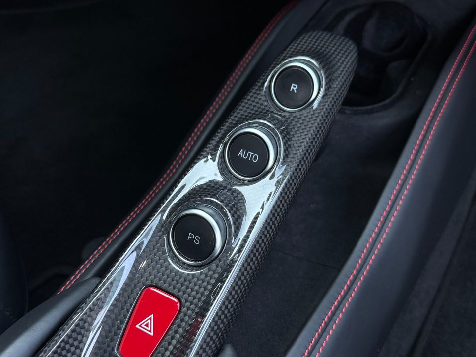 2020 Ferrari F8