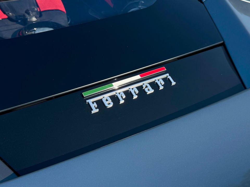 2020 Ferrari F8