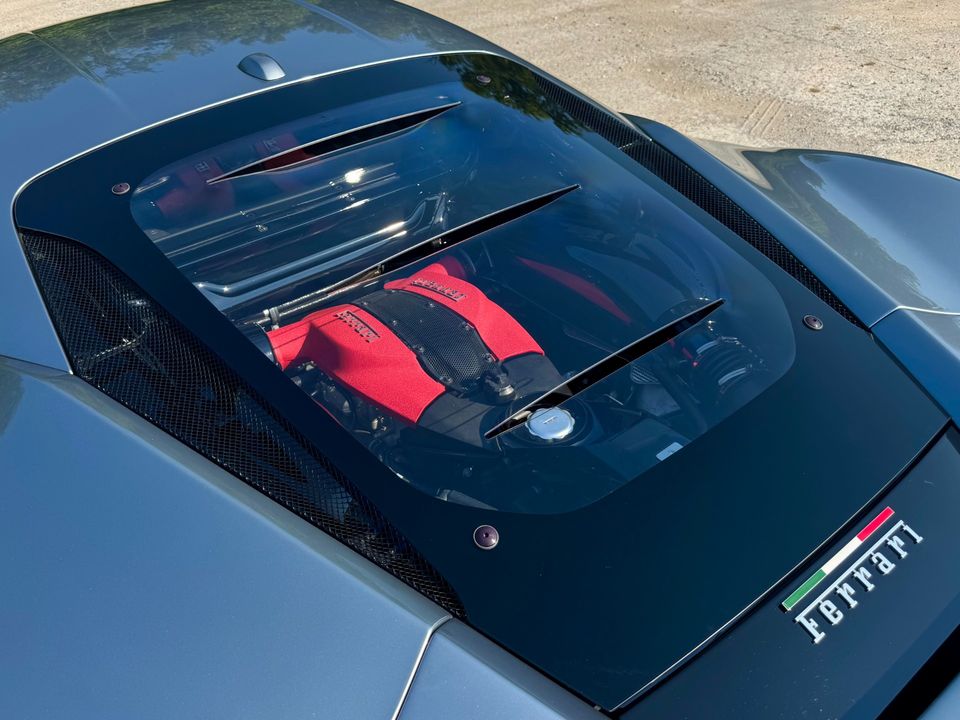 2020 Ferrari F8