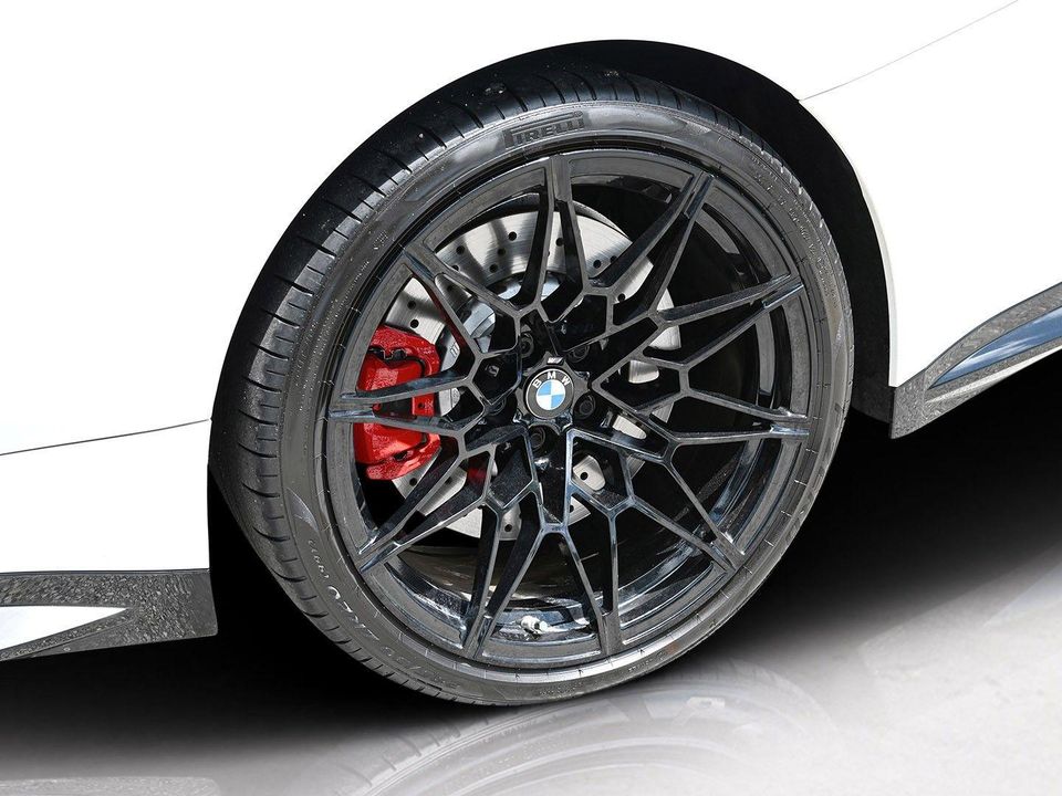 2025 BMW M4
