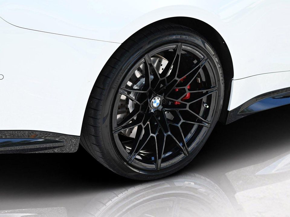 2025 BMW M4