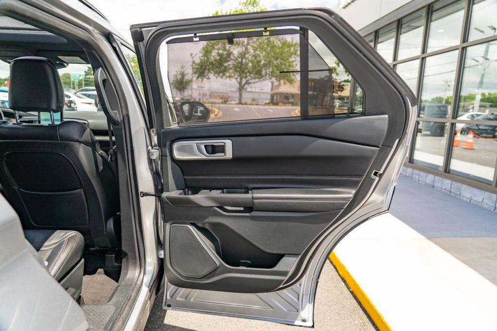 2020 Ford Explorer
