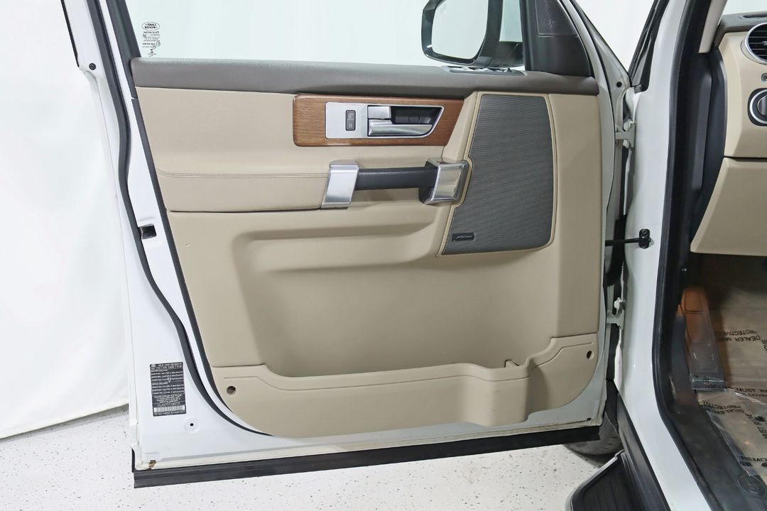 2016 Land Rover LR4