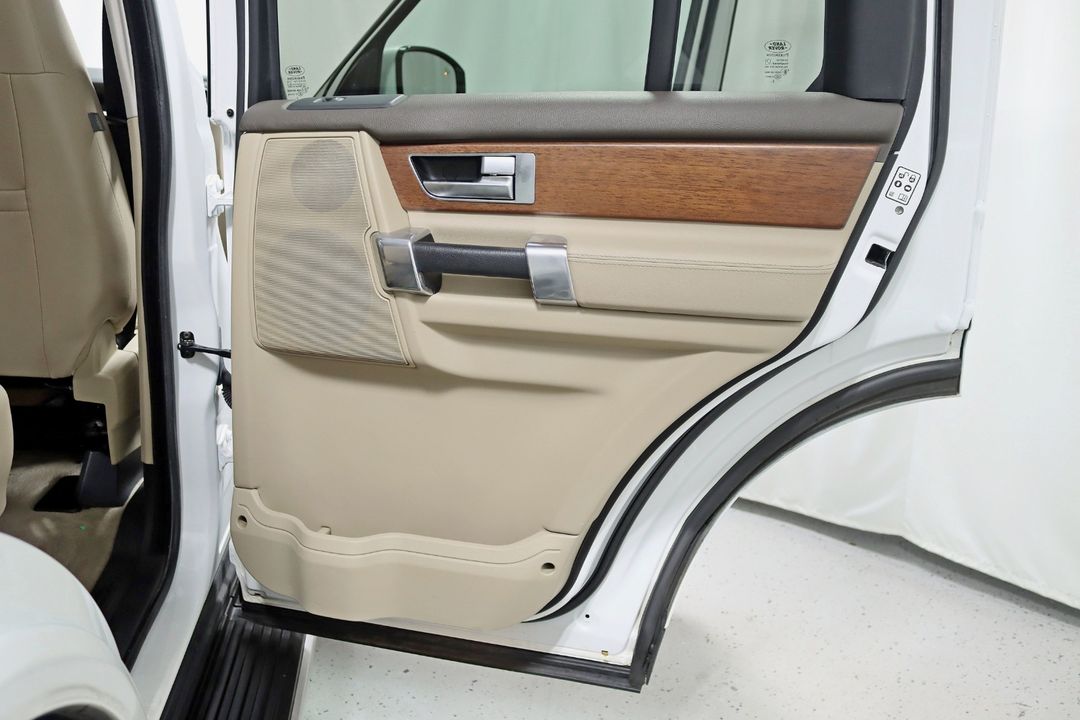 2016 Land Rover LR4