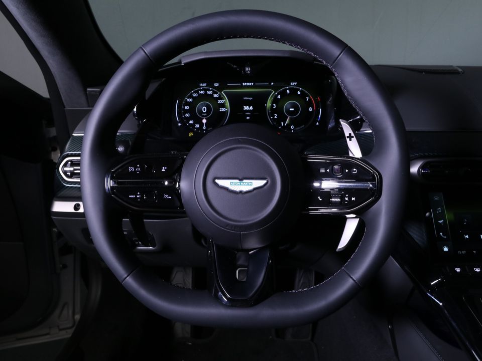 2025 Aston Martin Vantage
