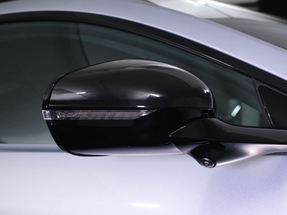 2025 Aston Martin Vantage