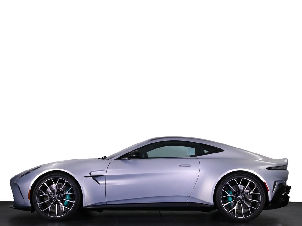 2025 Aston Martin Vantage